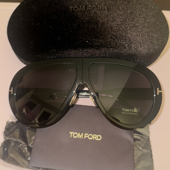 Tom Ford Troy Aviator Sunglasses Black - Picture 5 of 8